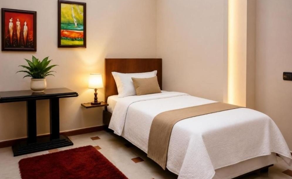Single room at Vila 15, Tirana