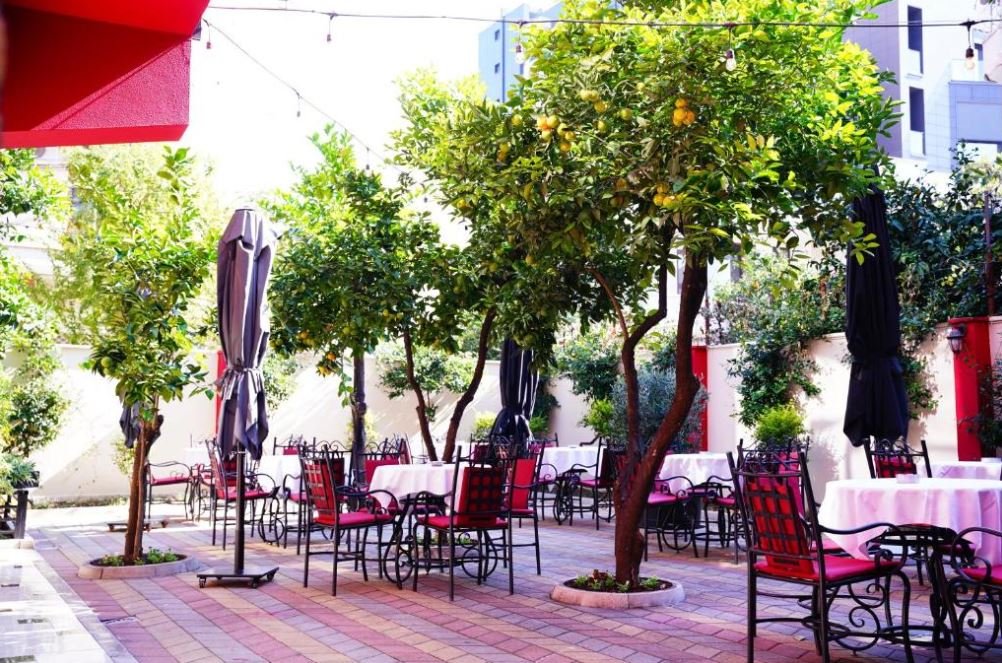 The restaurant at Vila 15 by day